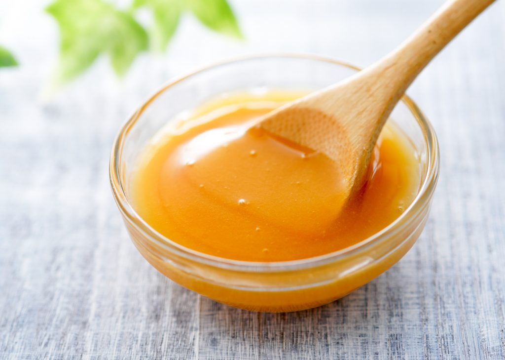 5 Proven Benefits And Uses Of Manuka Honey