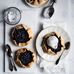 Blueberrygalettes_